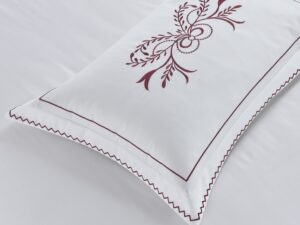 מצעים לחדר שינה דגם מיורקה לבן – בורדו